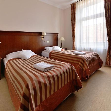 Hotel Ulubiony 科斯琴 外观 照片