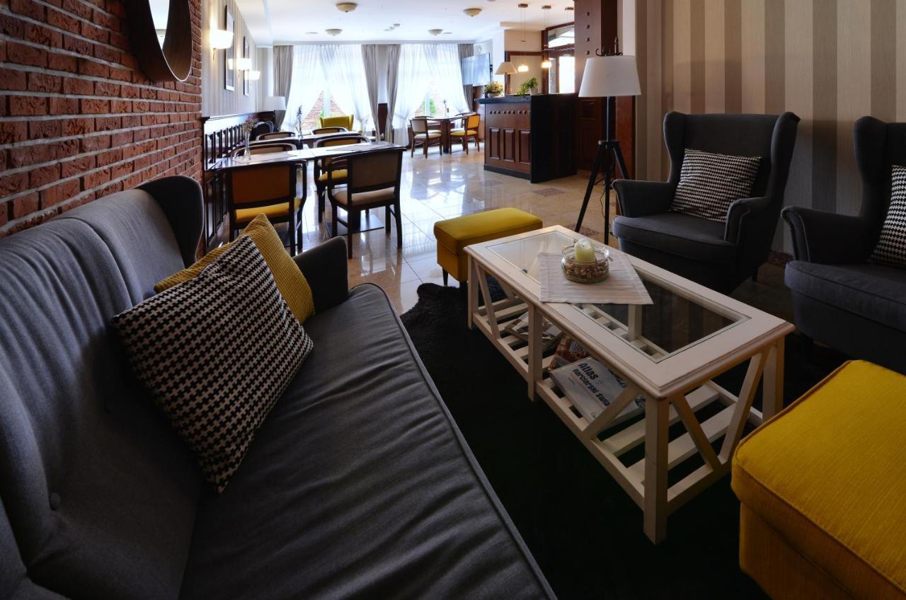Hotel Ulubiony 科斯琴 外观 照片