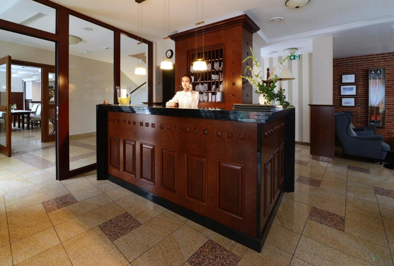 Hotel Ulubiony 科斯琴 外观 照片