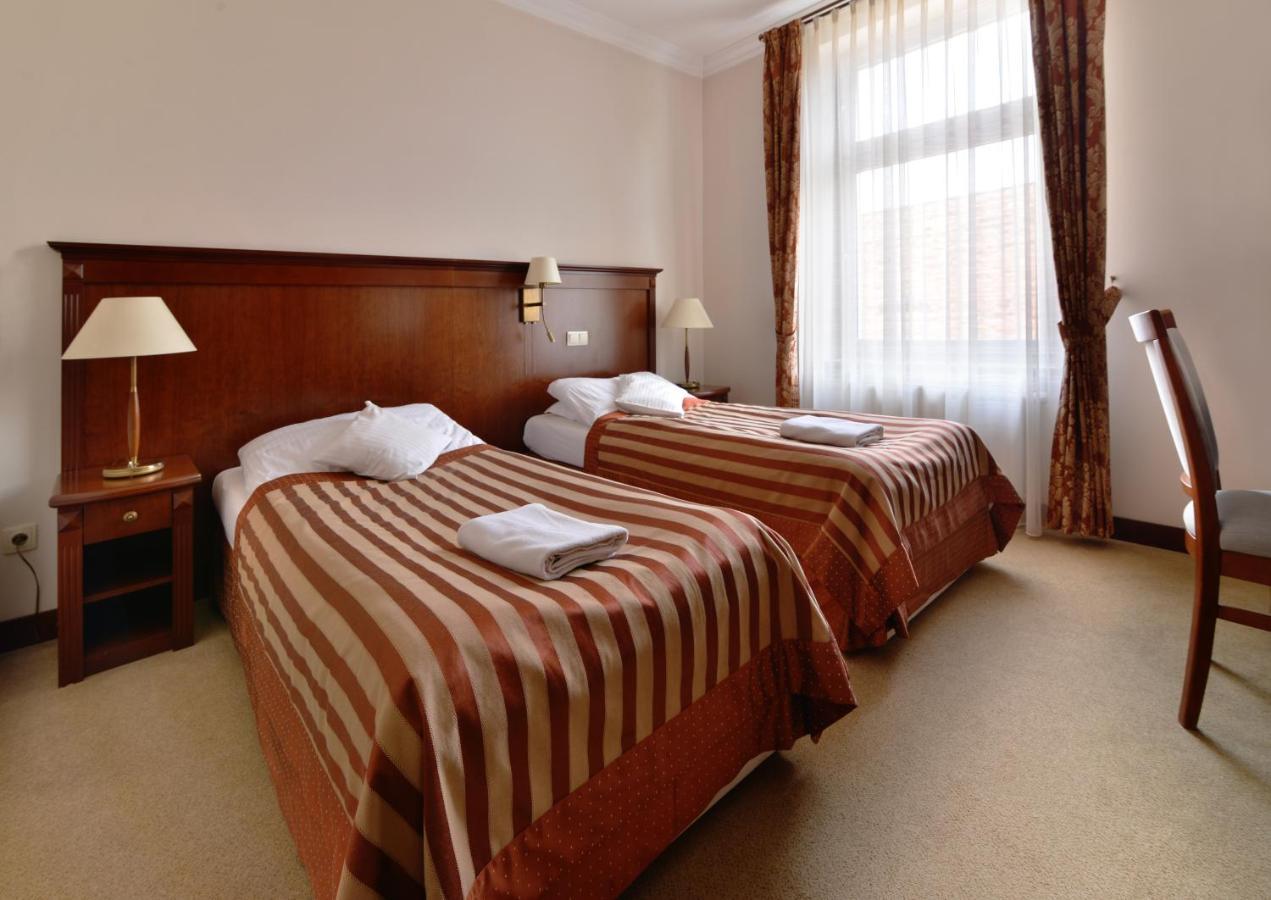 Hotel Ulubiony 科斯琴 外观 照片