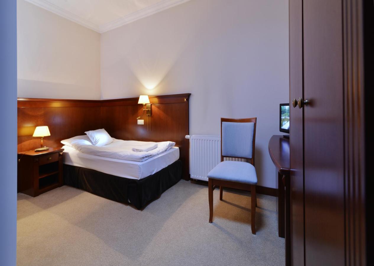 Hotel Ulubiony 科斯琴 外观 照片