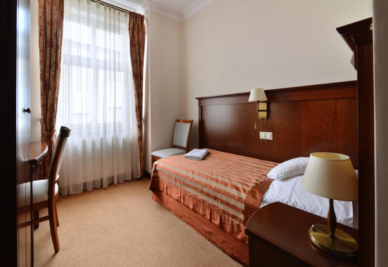 Hotel Ulubiony 科斯琴 外观 照片
