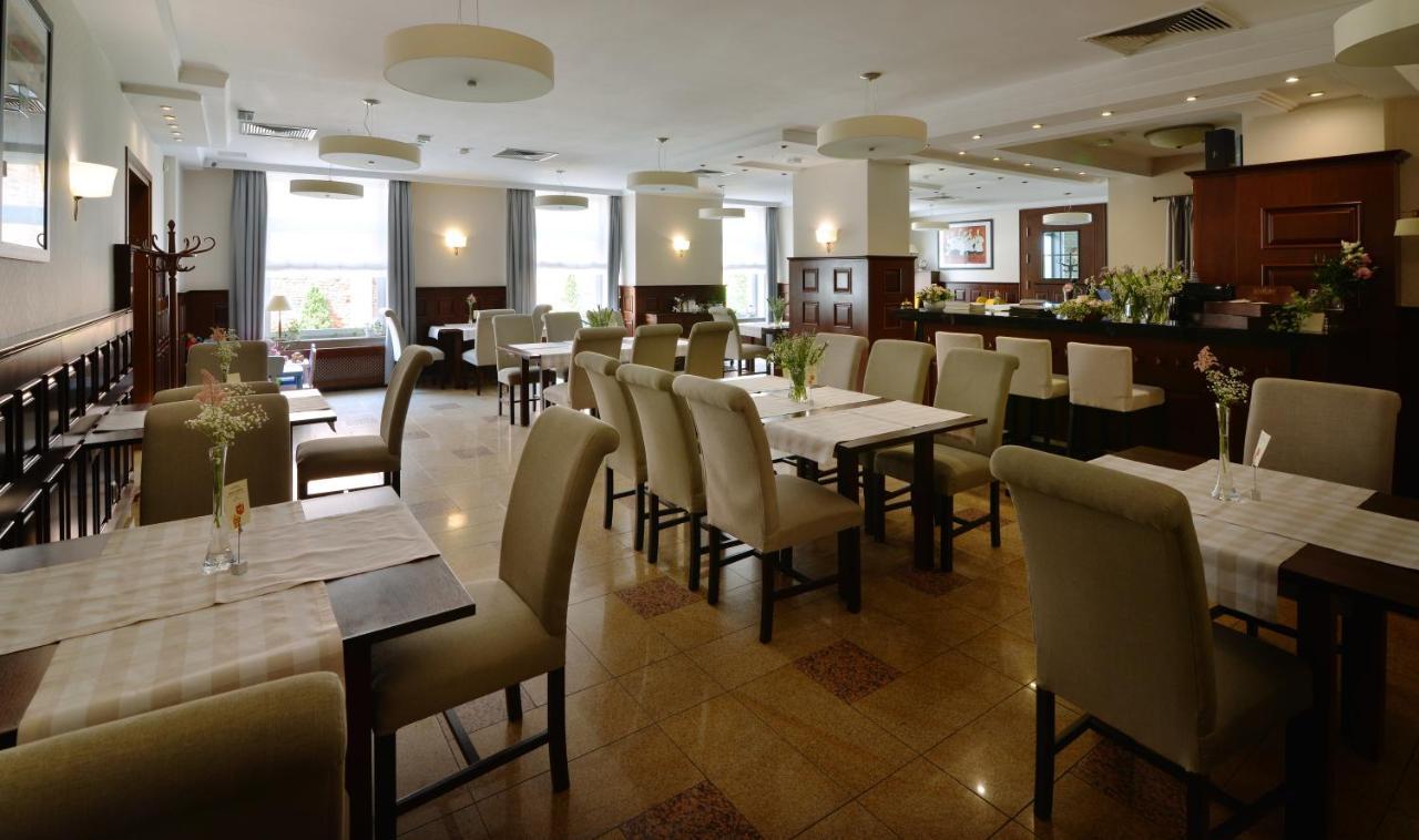 Hotel Ulubiony 科斯琴 外观 照片