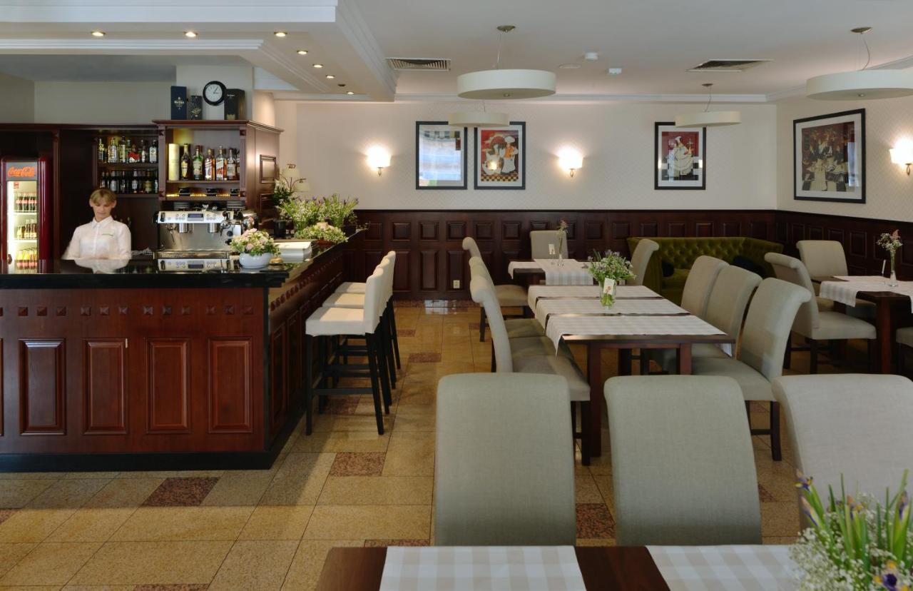 Hotel Ulubiony 科斯琴 外观 照片