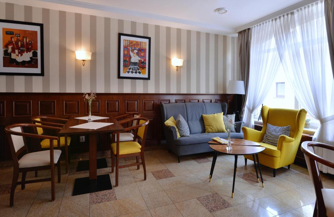Hotel Ulubiony 科斯琴 外观 照片