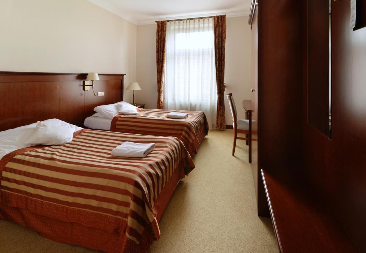 Hotel Ulubiony 科斯琴 外观 照片